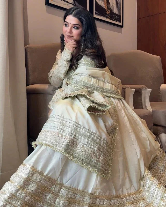 Ivory Elegance – Premium Embroidered Anarkali Set