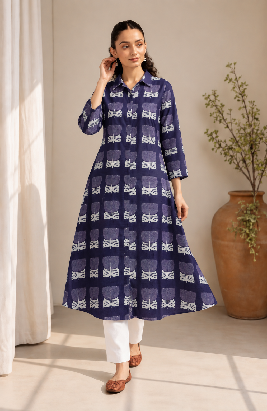 Women's Black & White Printed Cotton A-Line Kurta