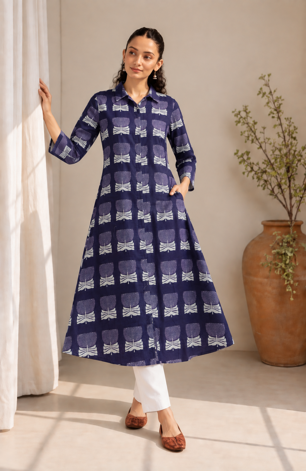 Women's Black & White Printed Cotton A-Line Kurta
