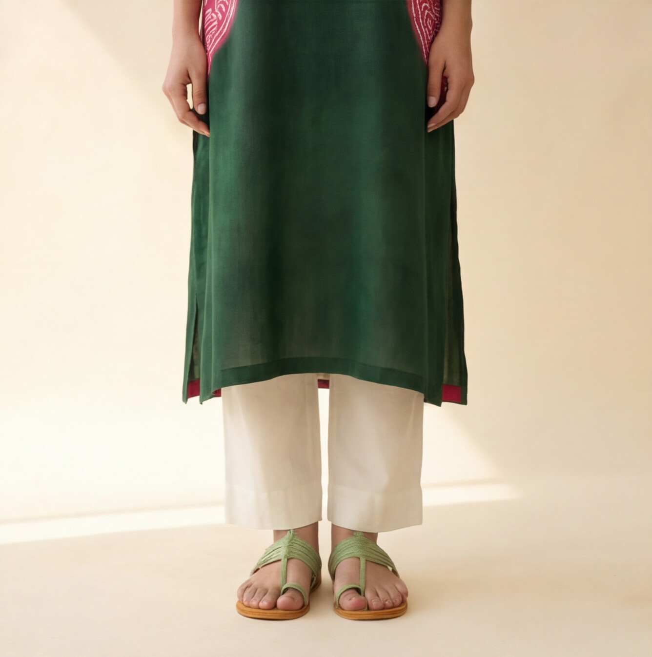 Women's Premium Emerald Green Cotton Embroidered Kurta Set