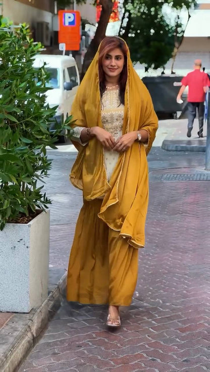 Step into effortless charm with our exclusive 3-piece set