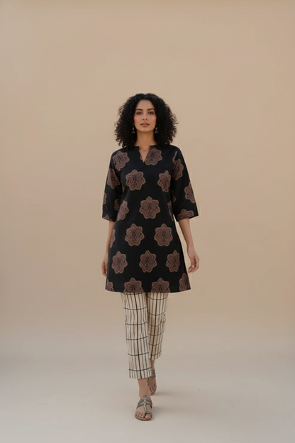 Elevate your everyday style with this effortlessly chic kurta set