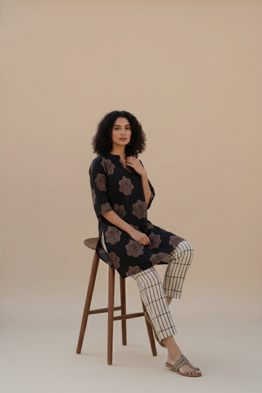 Elevate your everyday style with this effortlessly chic kurta set