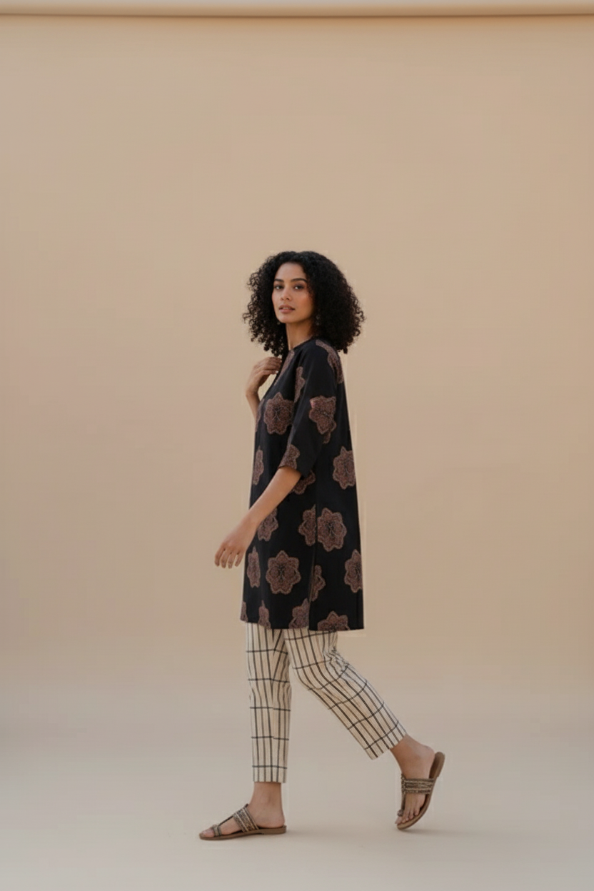 Elevate your everyday style with this effortlessly chic kurta set