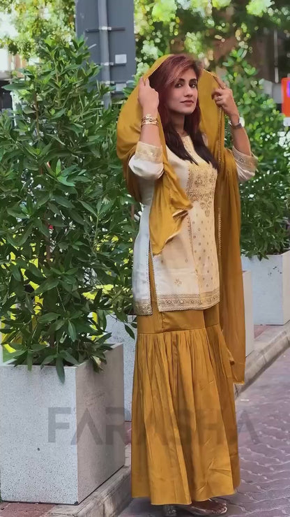 Step into effortless charm with our exclusive 3-piece set